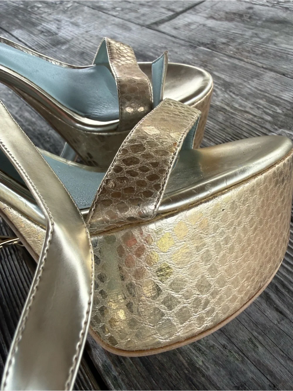 AERA leather platform/straps gold Platform Sandals - Women's Metallic Block Heel